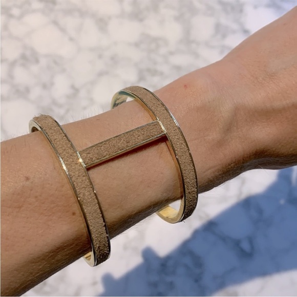 🆕 VINCE CAMUTO Cuff Bracelet - Picture 8 of 8